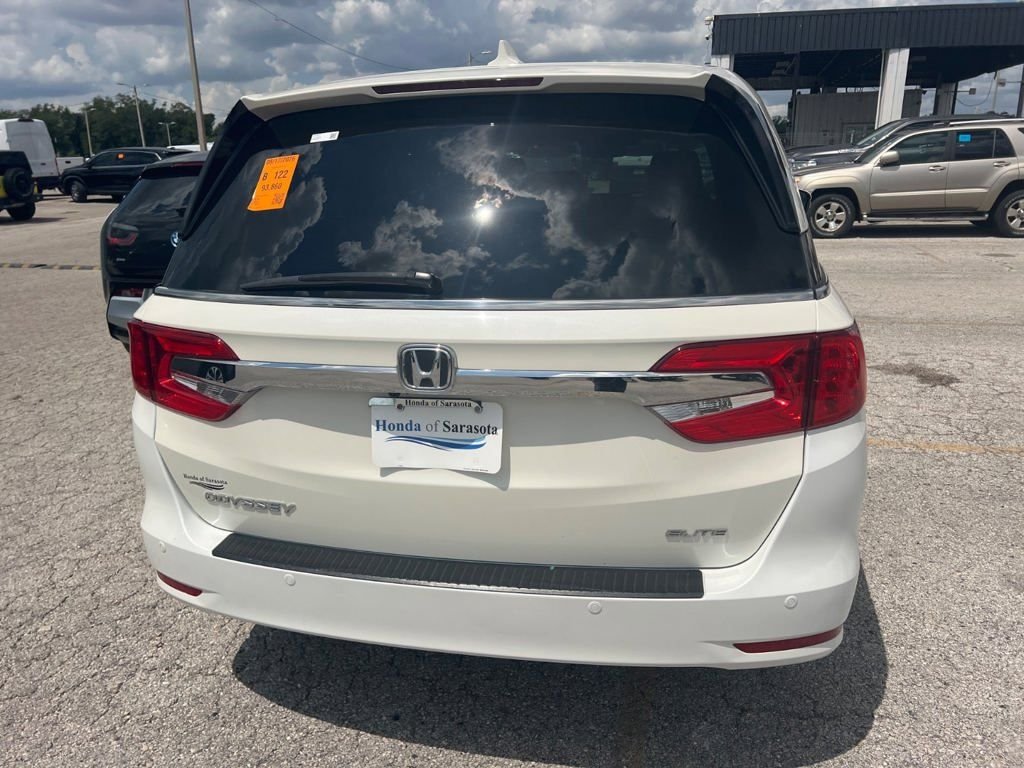 Used 2019 White Honda Elite image 2