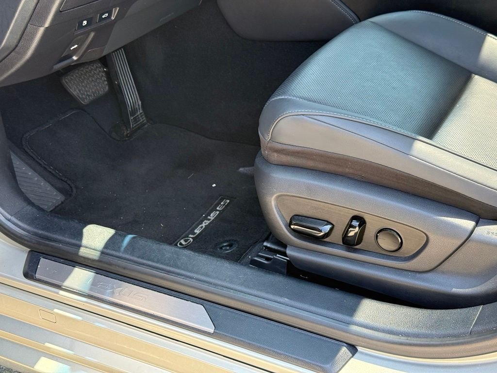 Certified Used 2022 MOONBEAM BEIGE MET. Lexus 350 image 23