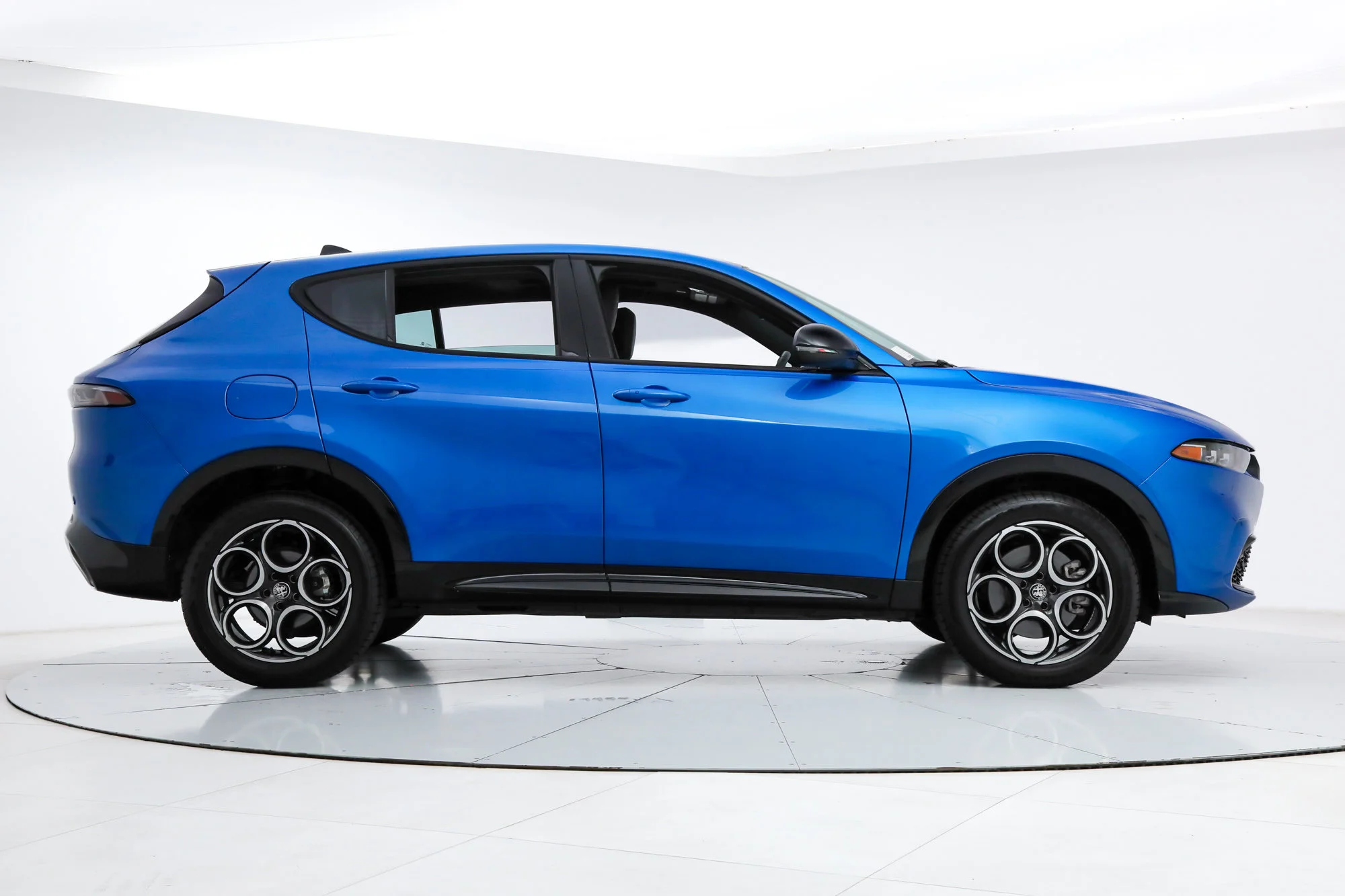 2025 Alfa Romeo Tonale Base - Photo 6