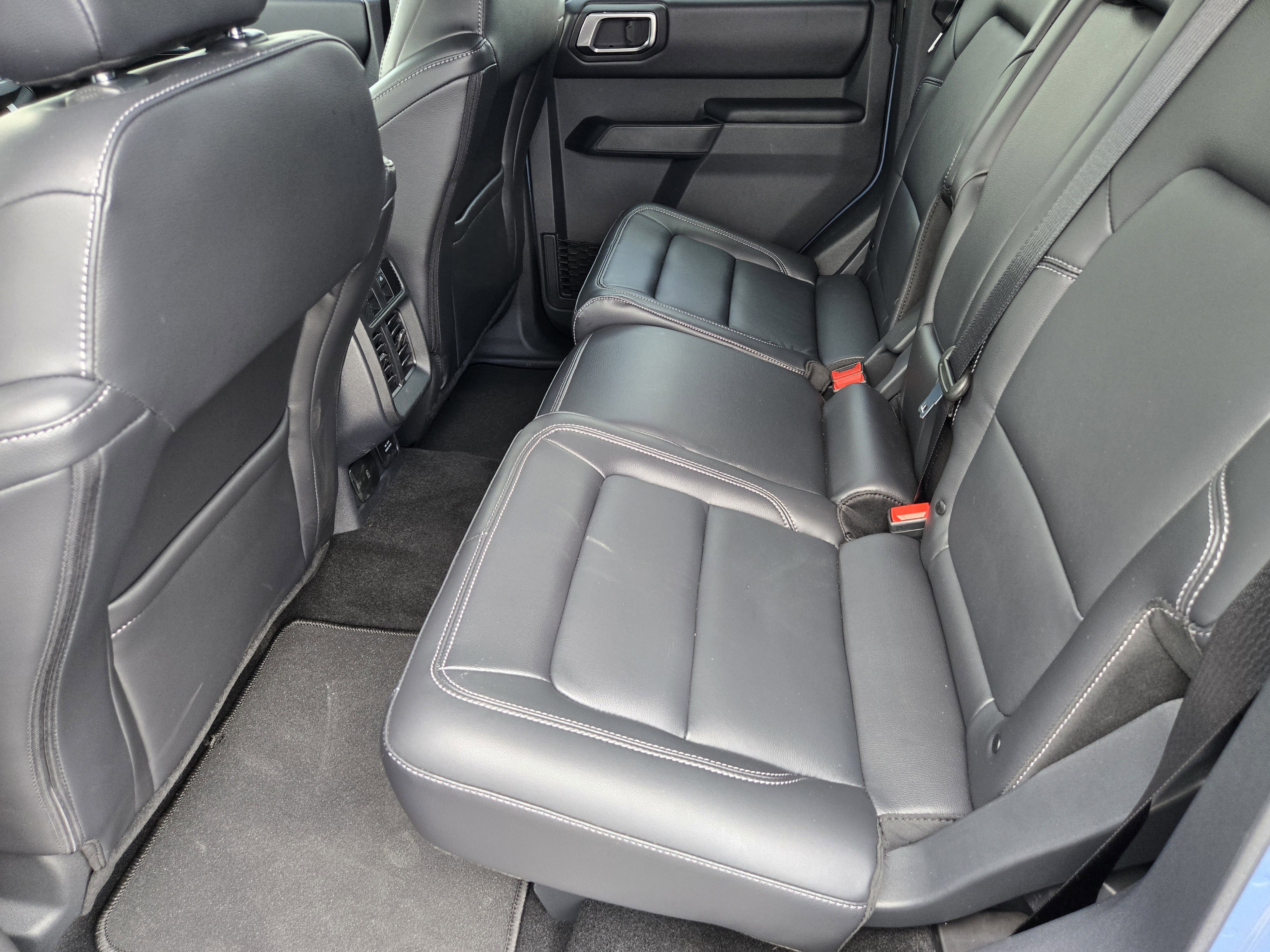 2025 Ford Bronco 4-Door Outer Banks - Photo 19