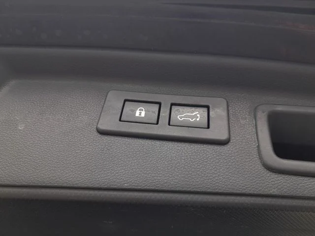 Used 2020 Black Subaru Touring image 57