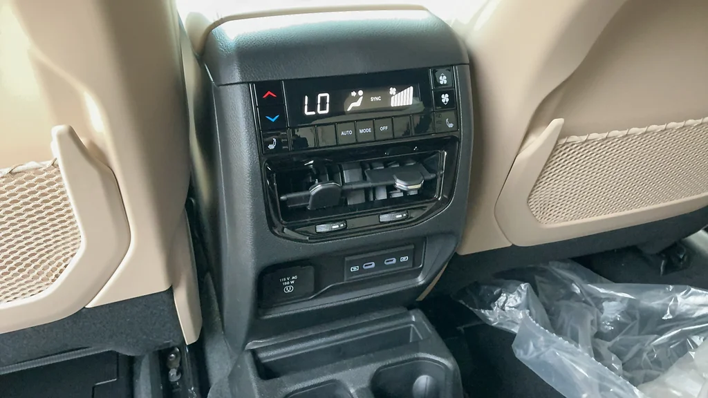New 2026 Bright White Clearcoat Jeep Limited image 10
