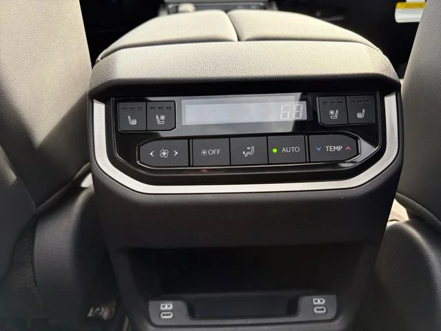 Used 2025 Black Lexus 350 Luxury image 19
