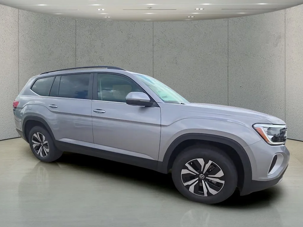 New 2026 Silver Volkswagen 2.0T SE image 30