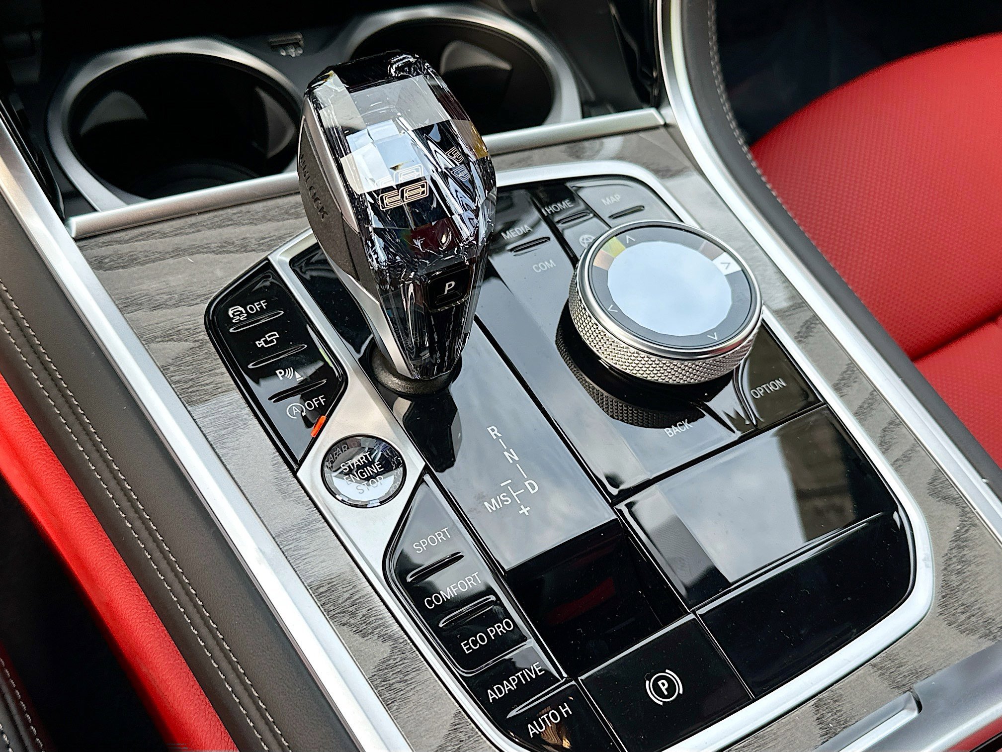 2026 BMW 8 Series 840i - Photo 15