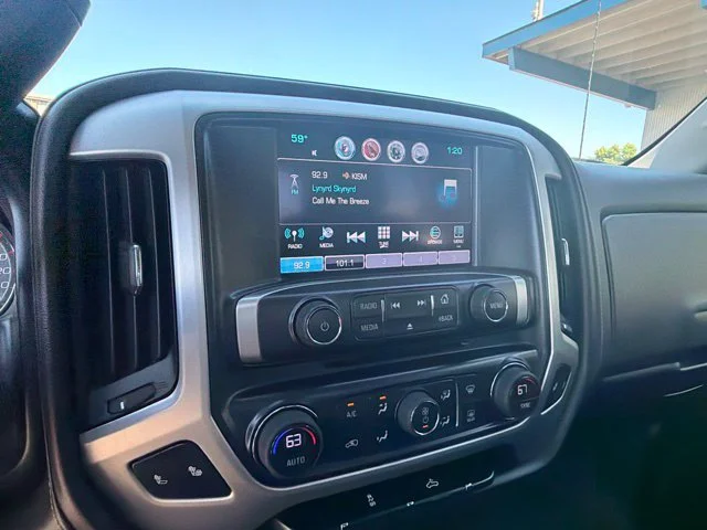 Used 2018 Quicksilver Metallic GMC SLE image 26