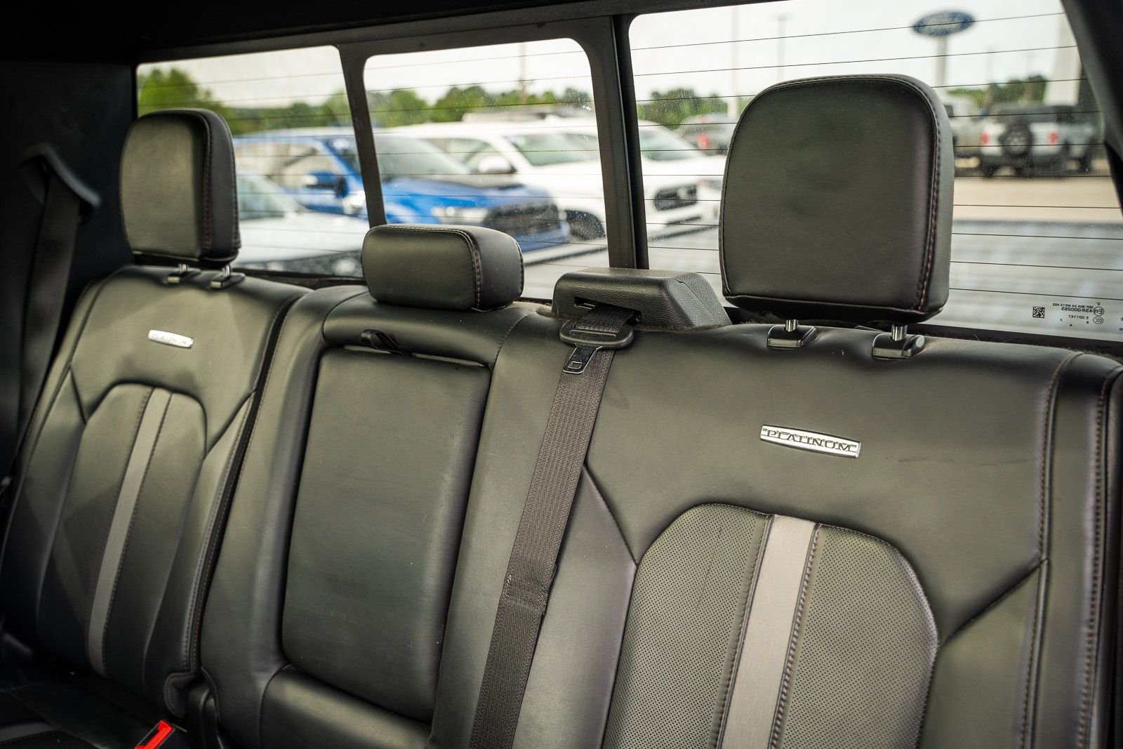 Used 2019 Black Ford Platinum image 27