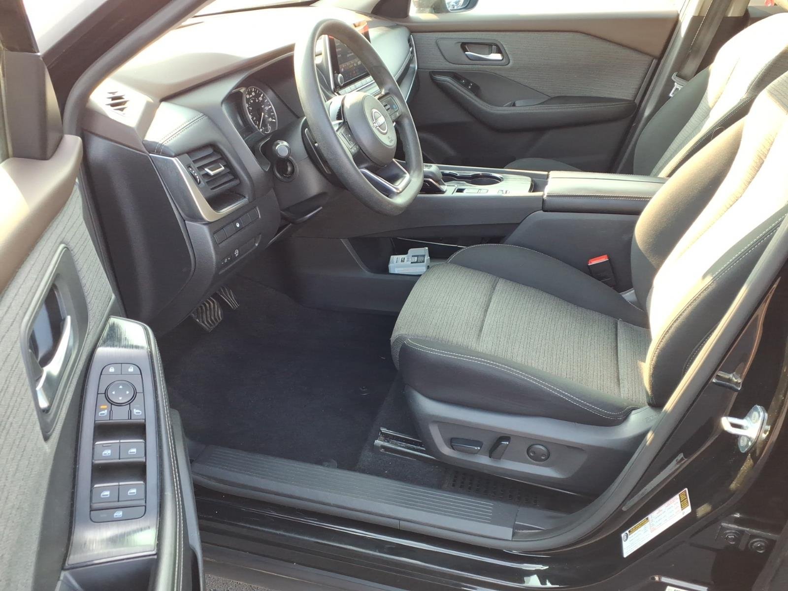 Used 2023 Super Black Nissan SV image 19