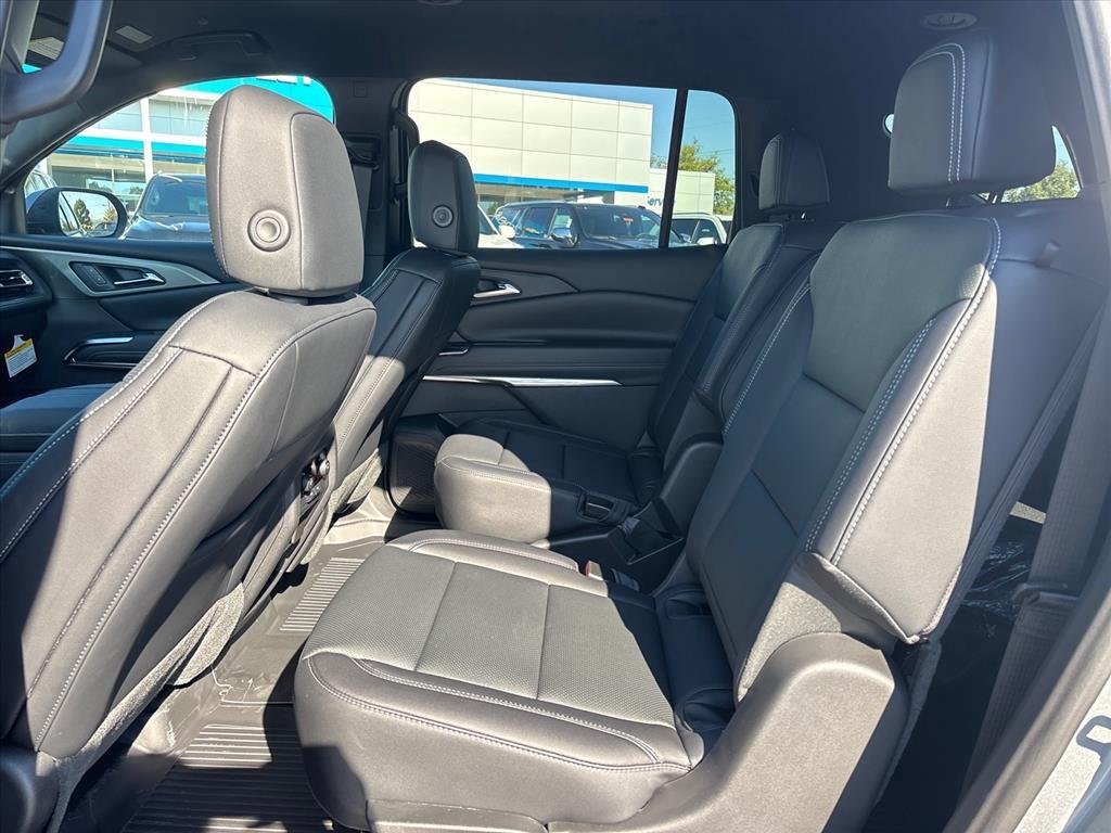 2027 Chevrolet Traverse LT - Photo 23