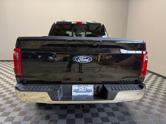 New 2026 Agate Black Metallic Ford XLT image 10