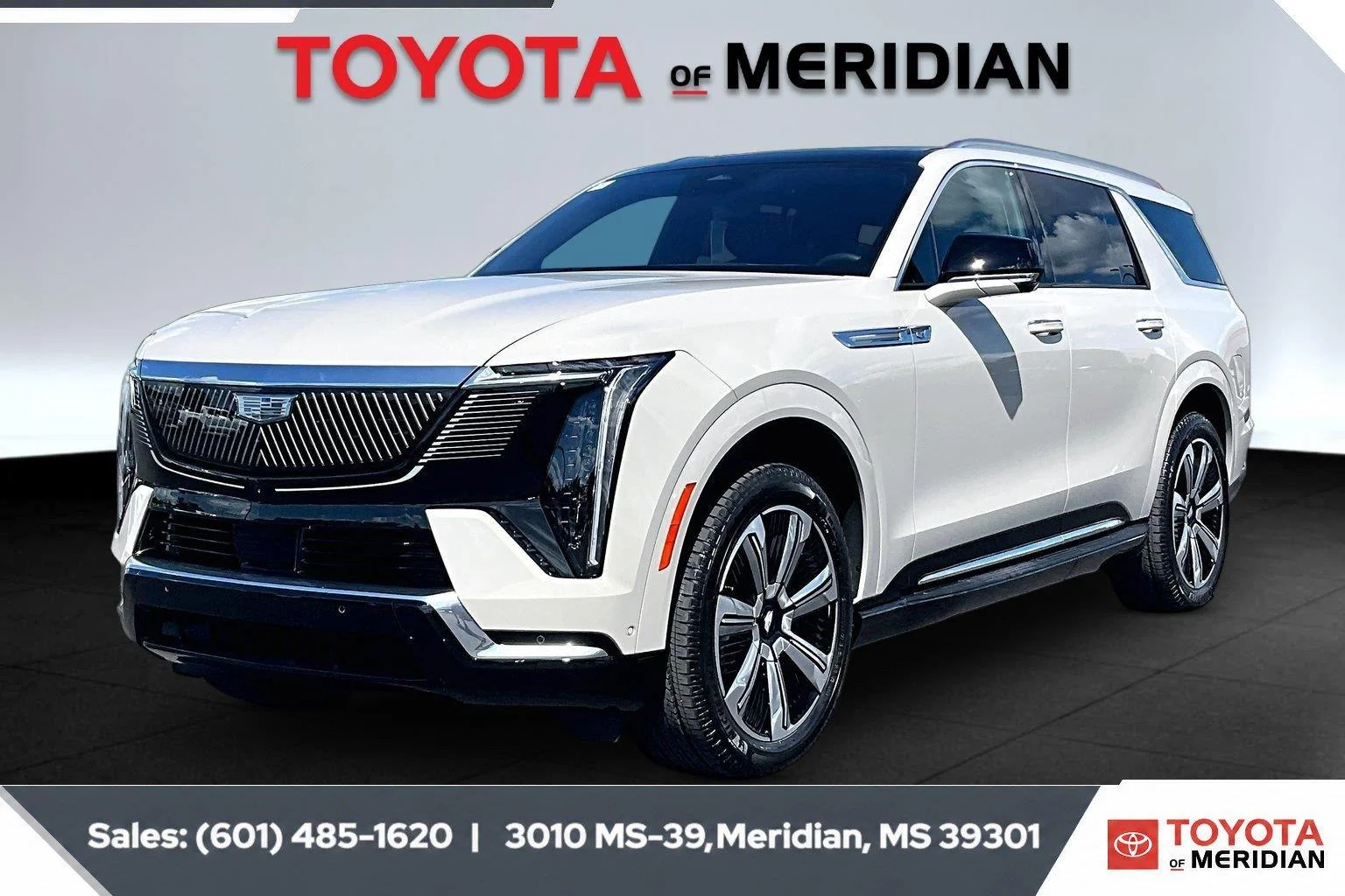 Used 2026 Sandstone Cadillac Luxury image 10