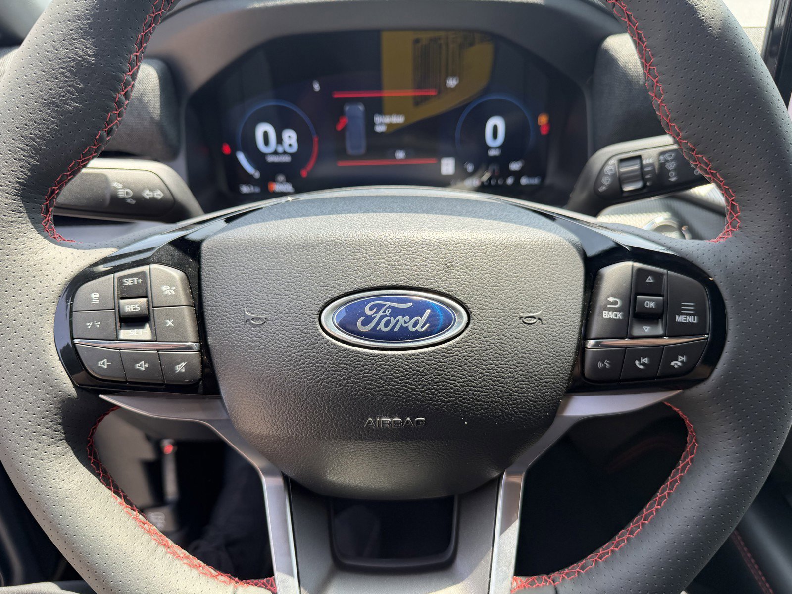 New 2026 Agate Black Metallic Ford ST-Line image 25