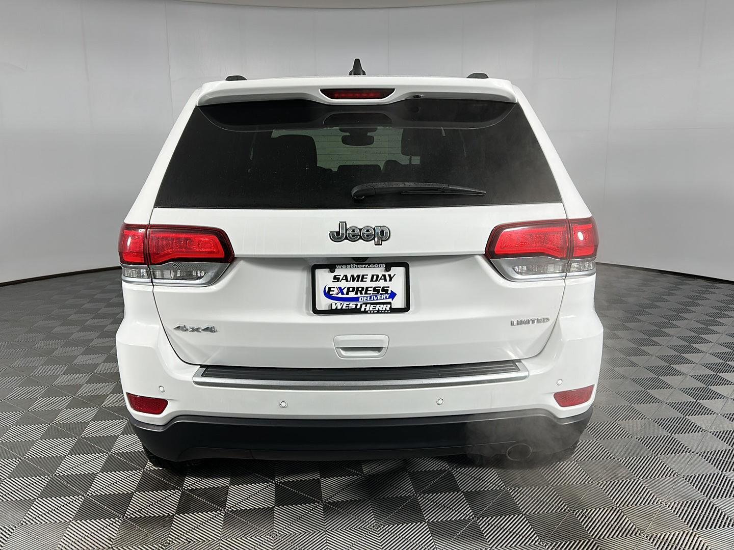 Used 2020 Bright White Clearcoat Jeep Limited image 6