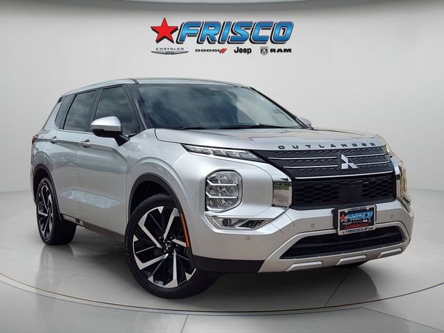 Used 2023 Silver Mitsubishi SE image 1