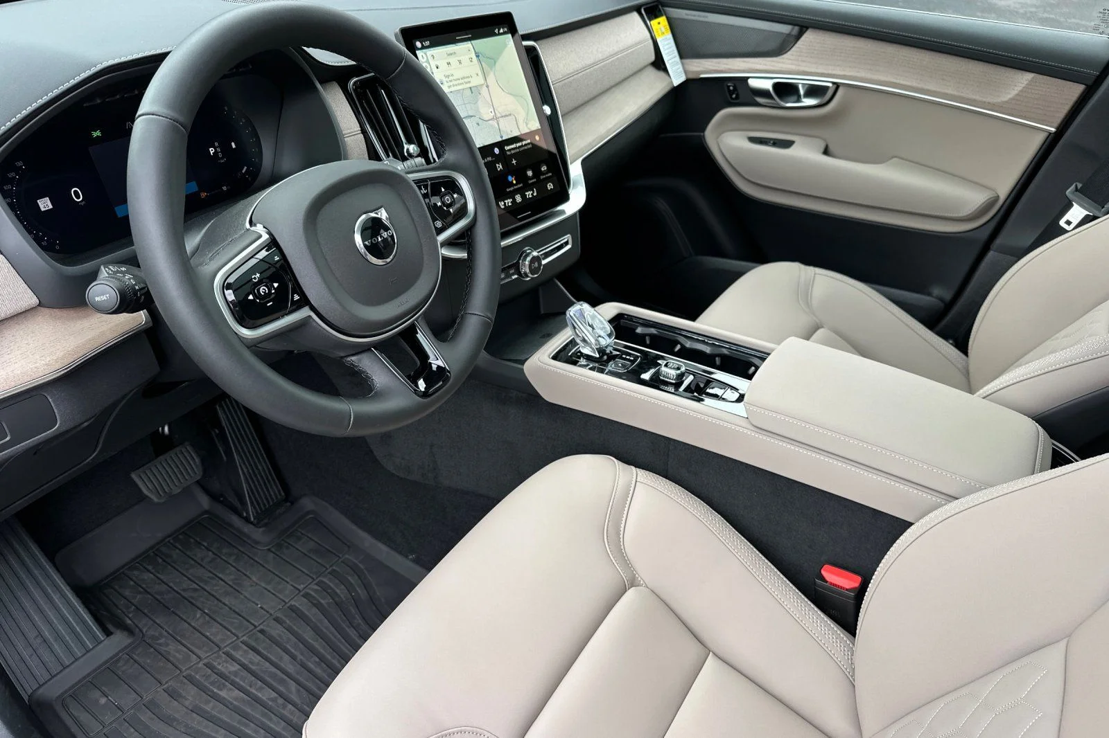 2026 Volvo XC90 Plus - Photo 9