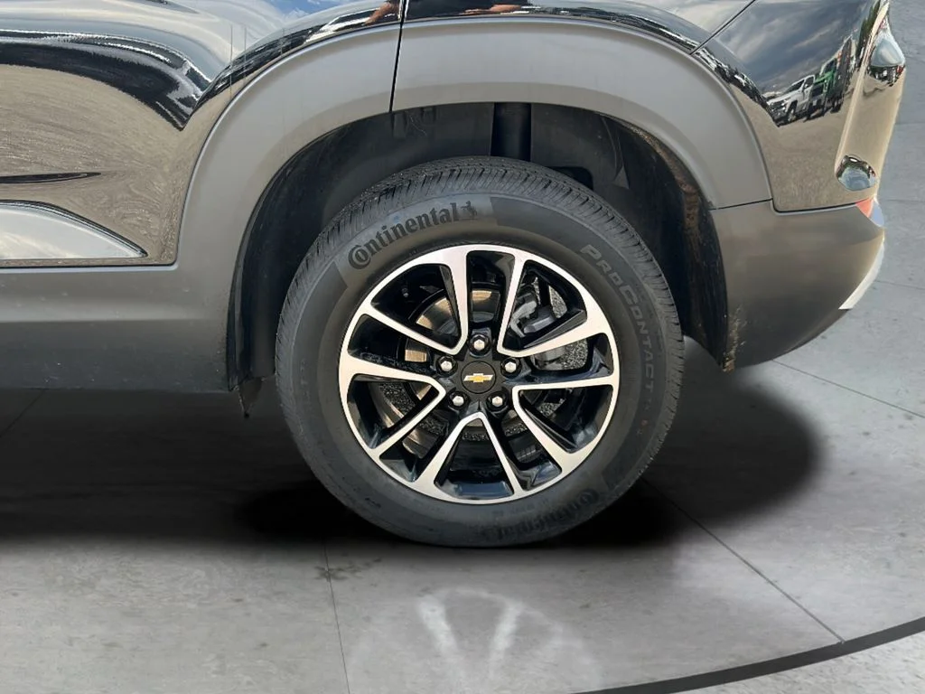 Certified Used 2025 Black Chevrolet LT image 31