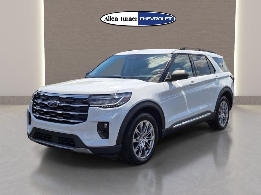 Used 2025 White Ford Active image 3