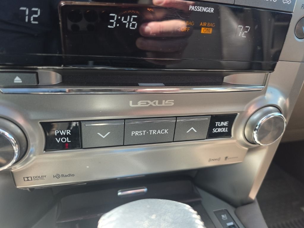 Used 2017  Lexus 460 image 23