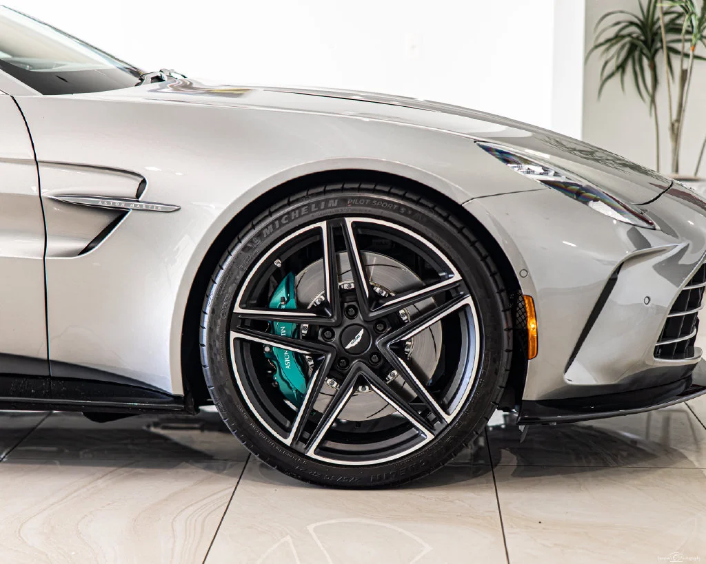 Used 2025 Silver Aston Martin Base image 10