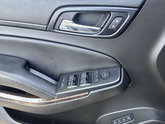 Used 2018 Gray Chevrolet LT image 31