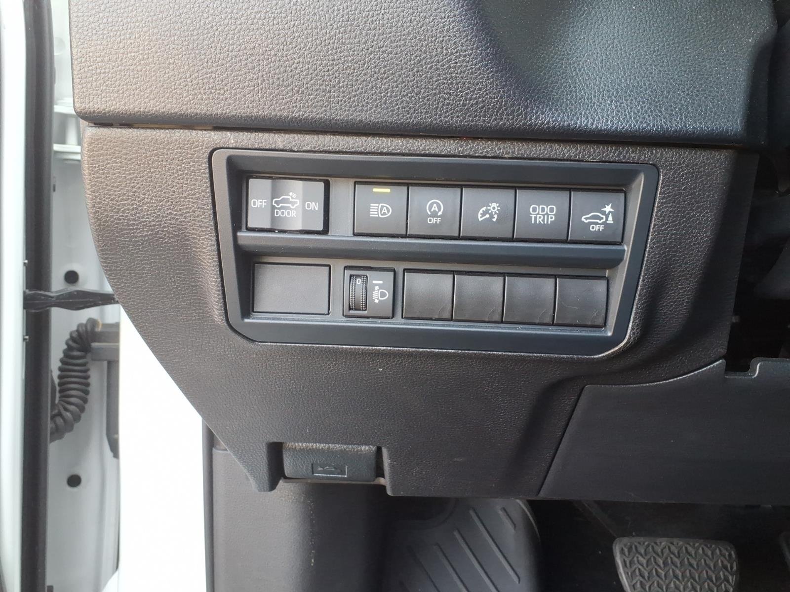 Used 2024 Ice Cap Toyota SR5 image 15