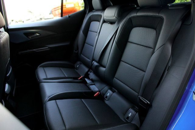 2025 Chevrolet Equinox EV LT - Photo 19