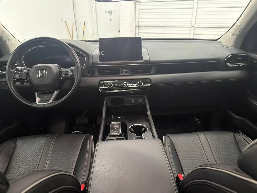 Used 2023 Black Honda Elite image 26