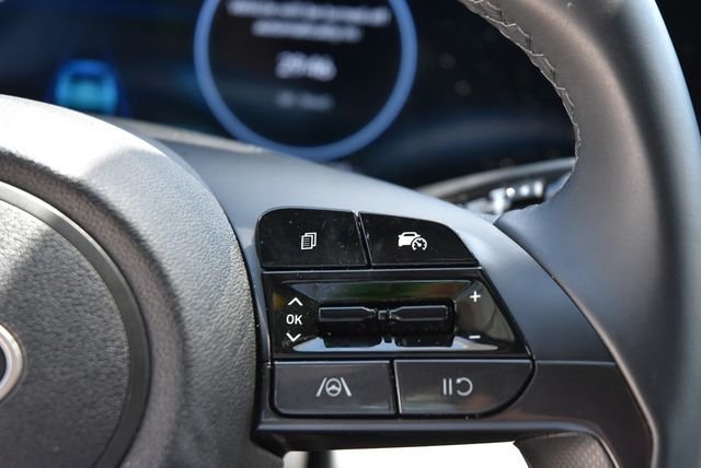 2025 Hyundai Elantra Blue - Photo 31
