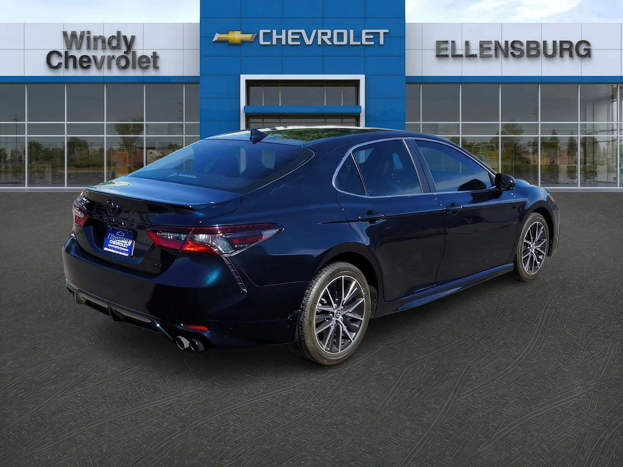 2021 Toyota Camry SE - Photo 7