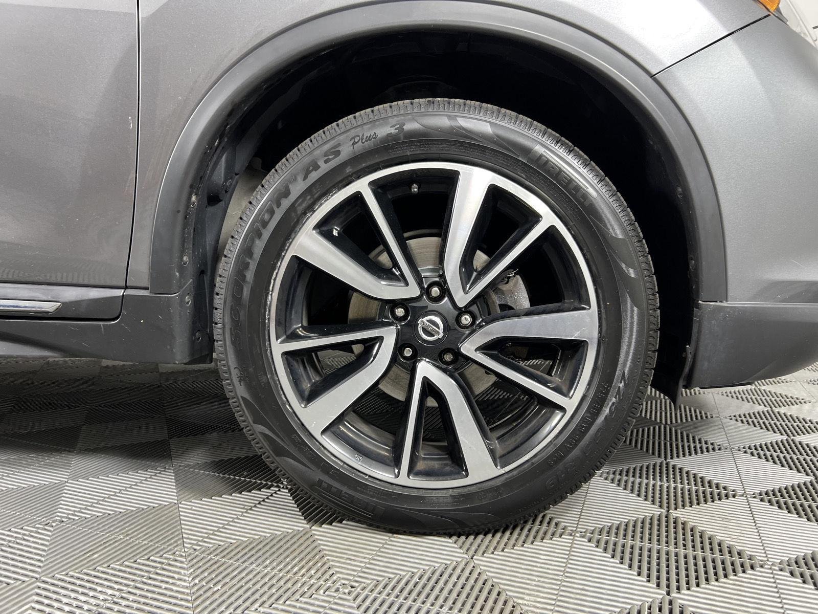 Used 2019 Gun Metallic Nissan SL image 12