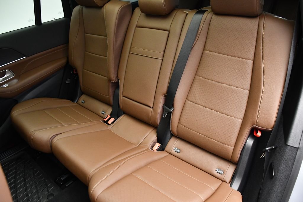 2025 Mercedes-Benz GLS Base - Photo 44