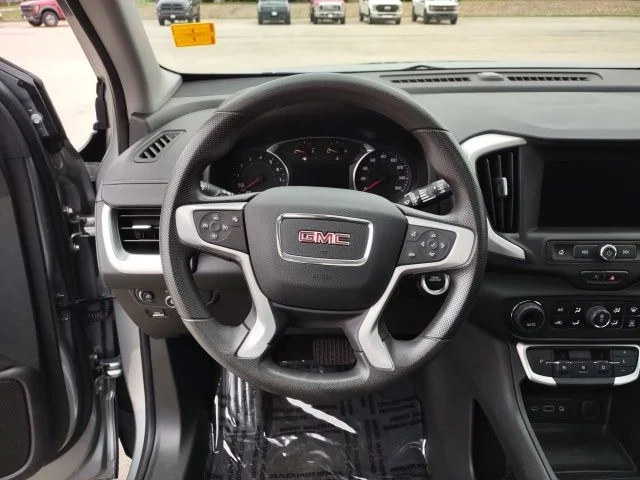 Used 2023 Sterling GMC SLE image 12