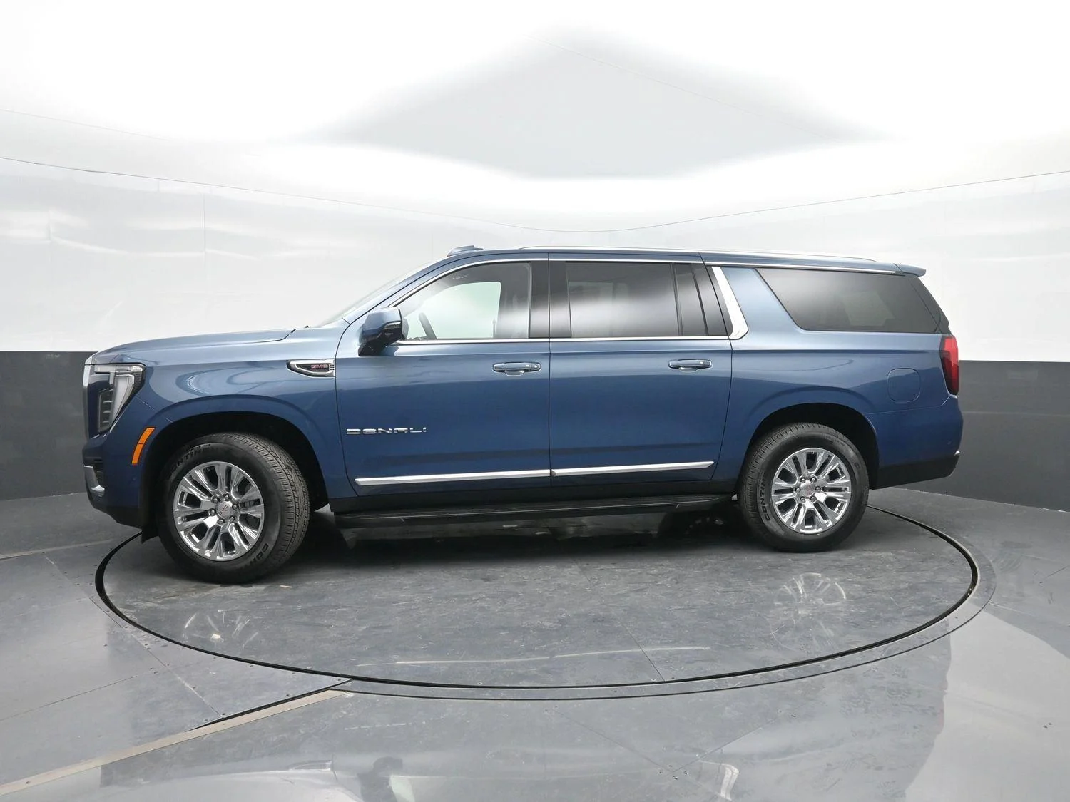 2026 GMC Yukon Denali AWD's photo