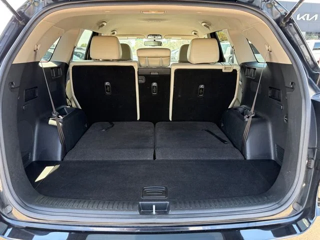 Used 2019 Black Kia LX image 18