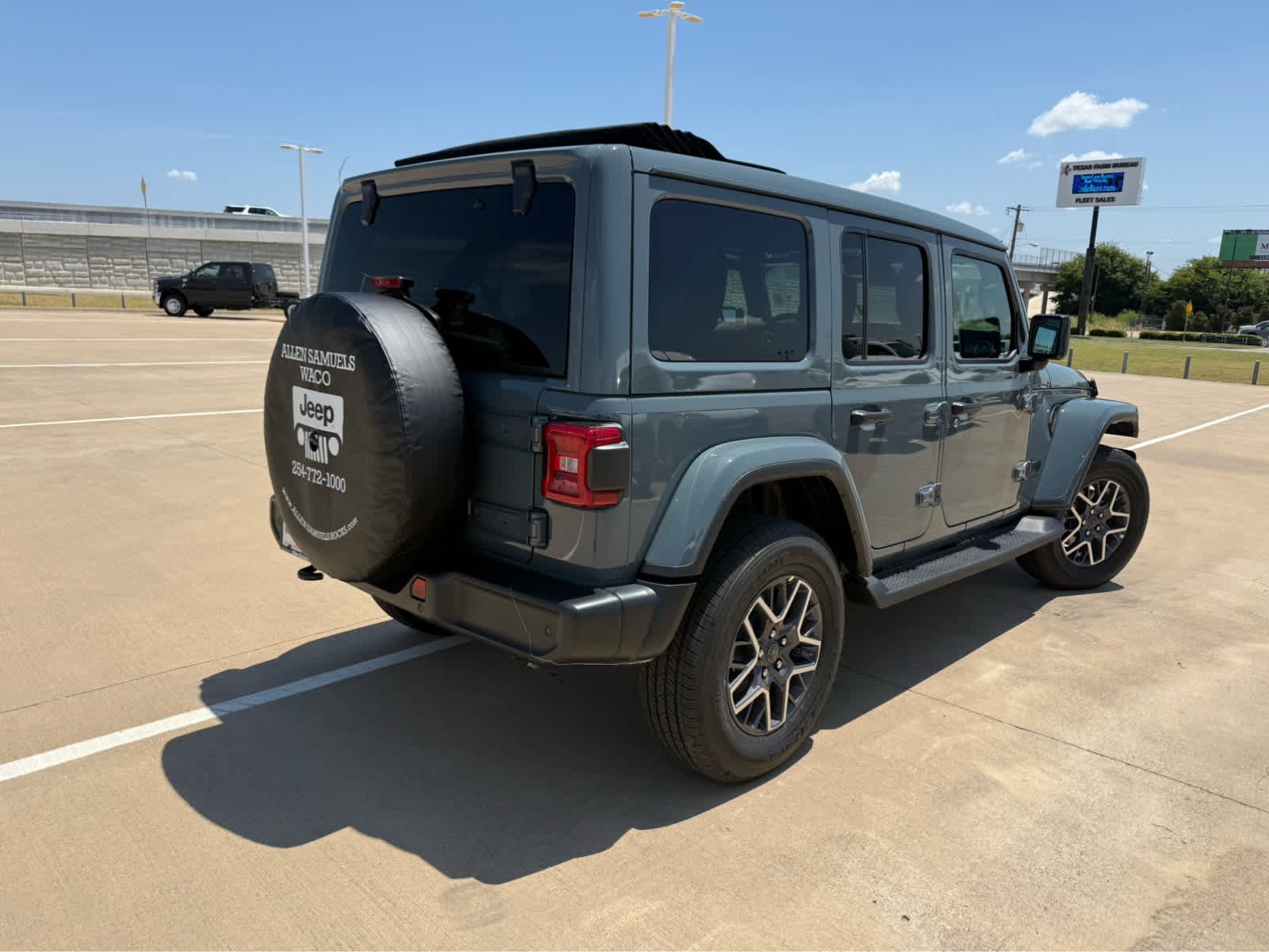 New 2026 Anvil Clearcoat Jeep Sahara image 6