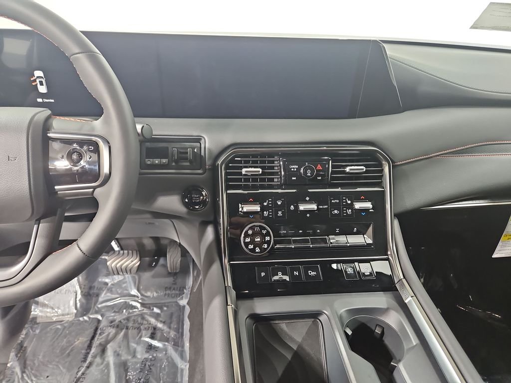2026 Nissan Armada PRO-4X - Photo 18