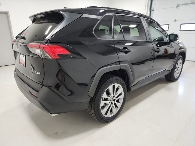 2024 Toyota RAV4 XLE Premium - Photo 11