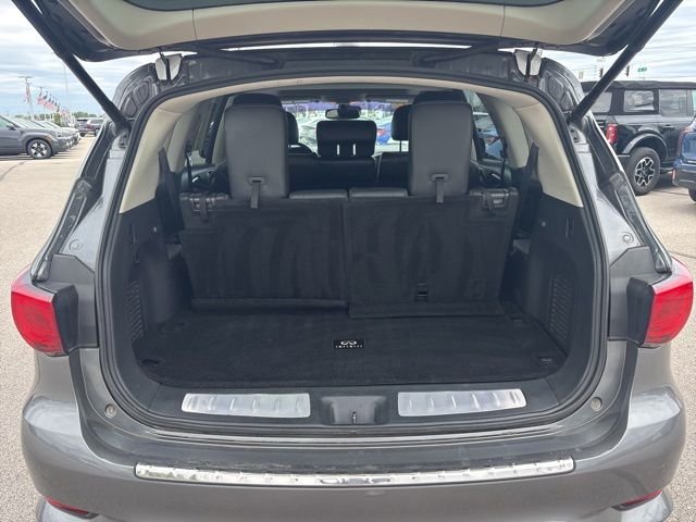 Used 2019 Gray INFINITI LUXE image 12