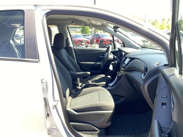Used 2018 Silver Chevrolet LS image 24