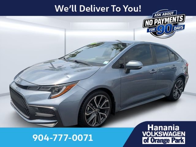 Used 2021  Toyota SE image 7