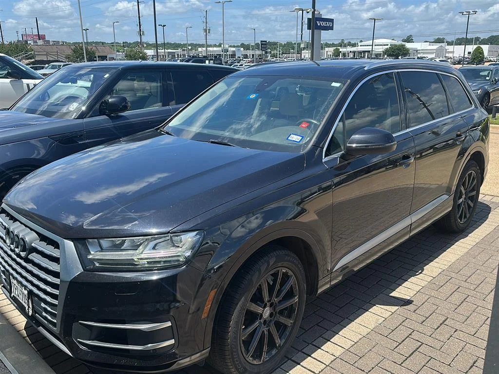 Used 2019 ORCA BLACK METALLIC AUDI QUATTRO image 1