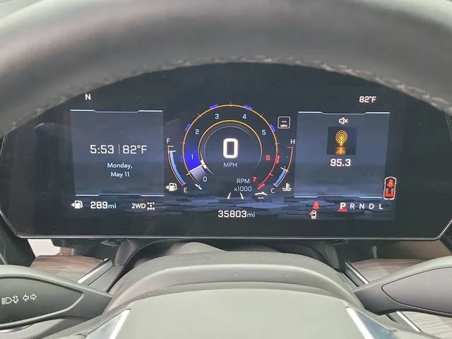 2025 Chevrolet Suburban Premier - Photo 32