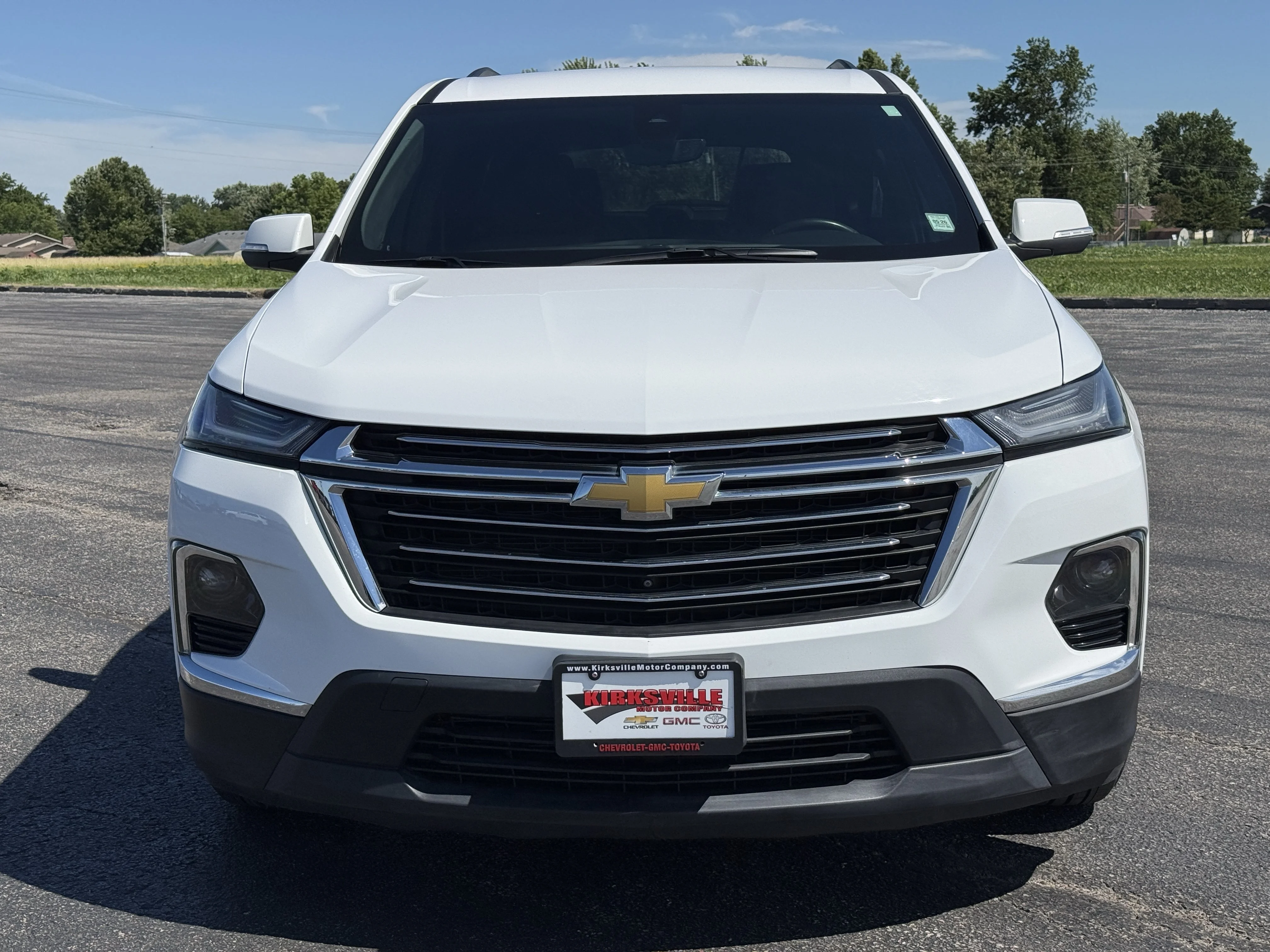 Used 2023 Summit White Chevrolet LT Cloth image 8
