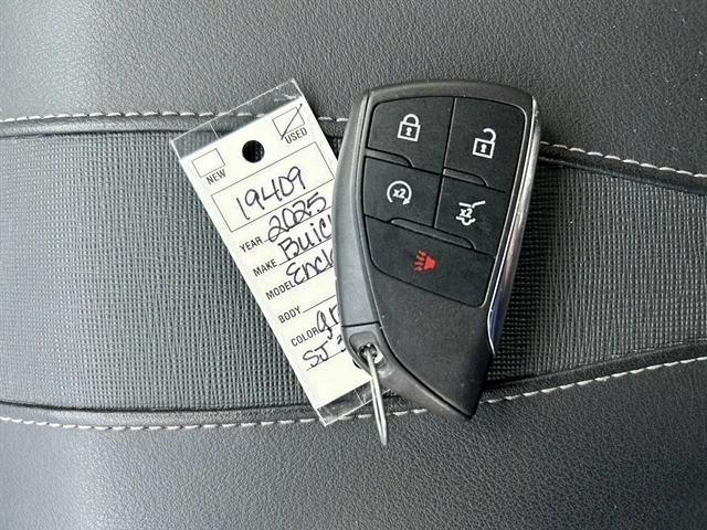 Used 2025 GRAY BUICK Preferred image 39