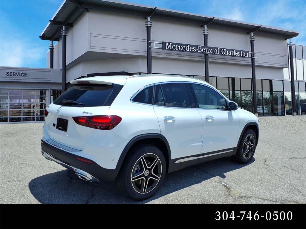 New 2026 Polar White Mercedes-Benz GLA 250 image 3