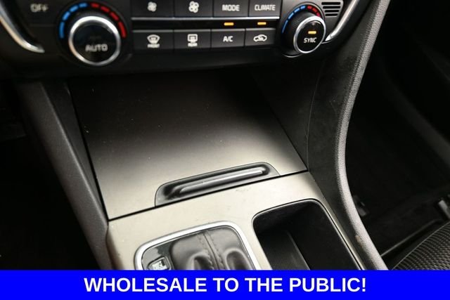 Used 2019 Black Kia S image 25
