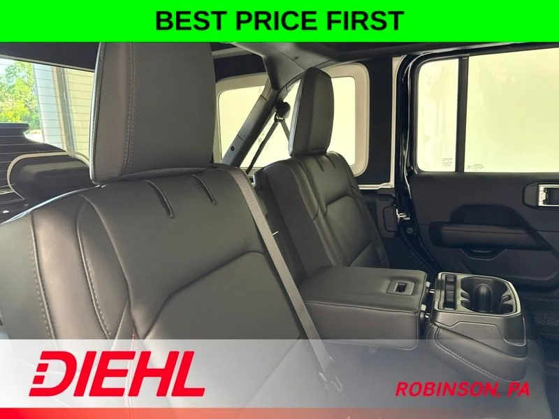 New 2026 Black Clear-Coat Exterior Paint Jeep Rubicon X image 11