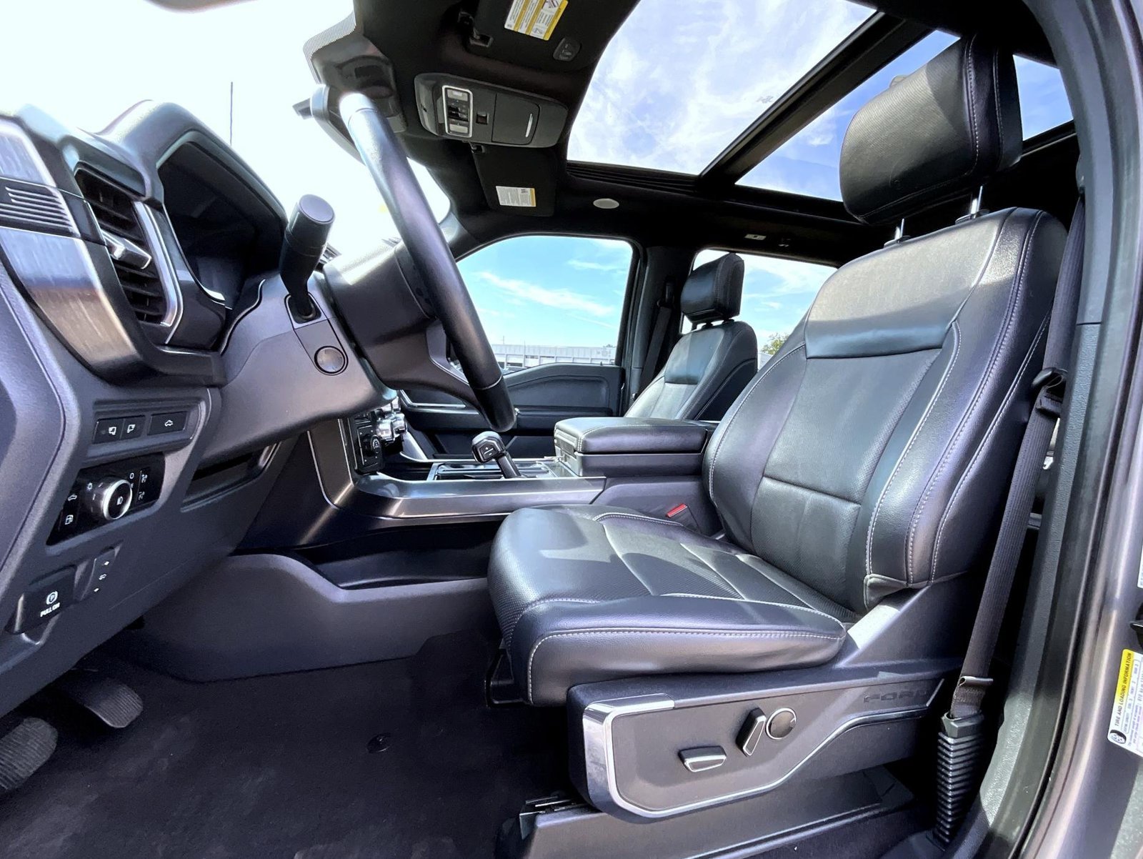 Used 2023 Gray Ford Lariat image 13