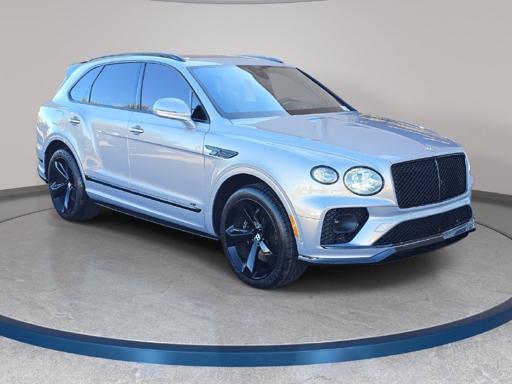 Used 2022 Silver Bentley  image 4