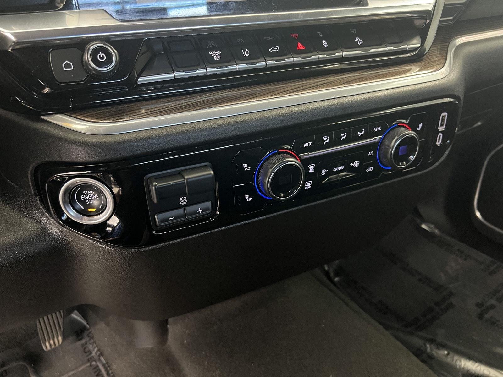 2025 Chevrolet Silverado 2500HD LT - Photo 18
